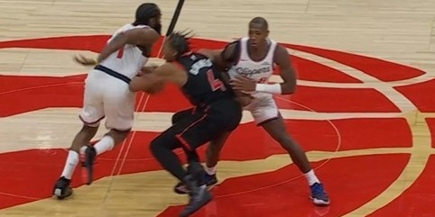 关键球！邓恩掩护撞到巴恩斯&amp;amp;裁判吹掩护犯规 快船挑战失败