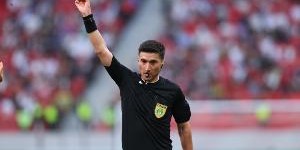 麦麦提江执法申花5胜2平5负，执法泰山3胜2平6负并有3张直红