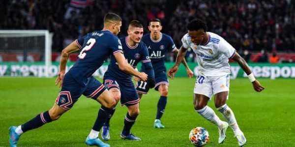 乐鱼最新网站-【前瞻】皇马典礼中场被拆，安帅有何招数翻盘巴黎？